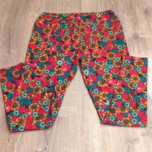 🏷️LAST CHANCE SALE $5 ITEM🏷️ LulaRoe Leggings Bright Floral  - Women's